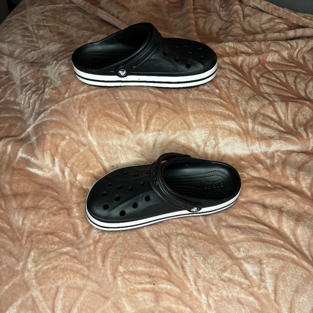 Crocs - Picture 3 of 3